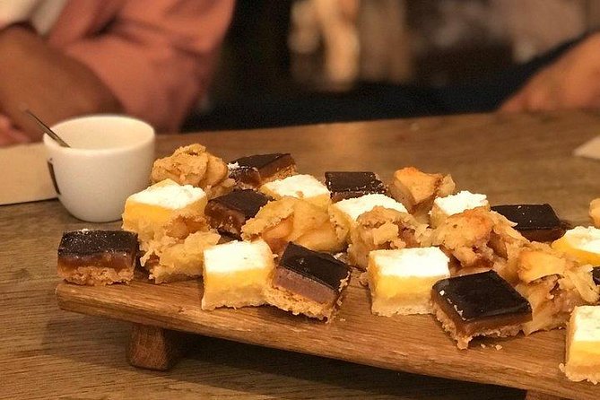 Private Dutch Food Tour - Eat Like a Local - What the guide actually does for you