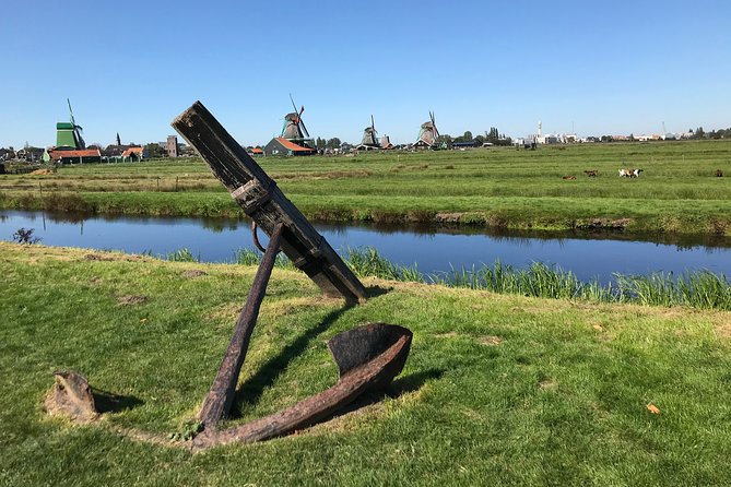Private Excursion to Zaanse Schans, Edam, Volendam and Marken - Stop 4, Marken: colorful coastal life, with one real-world caveat