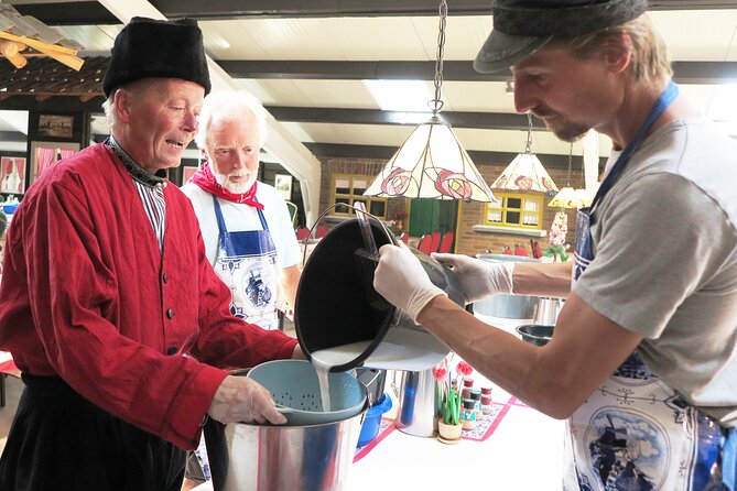 Private Farmhouse Cheesemaking Workshop - Should you book Simonehoeve’s private cheesemaking workshop?