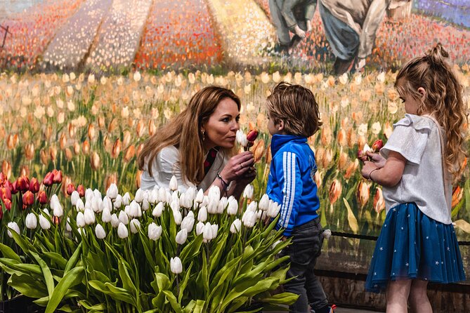 Private Keukenhof, Gardens, Windmills, cheese tour from Amsterdam - Zaanse Schans windmills: where photos turn into real context