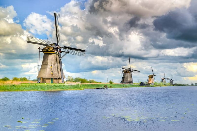 Private Kinderdijk UNESCO Site and South Holland Tour - Exploring Kinderdijk windmills inside and out