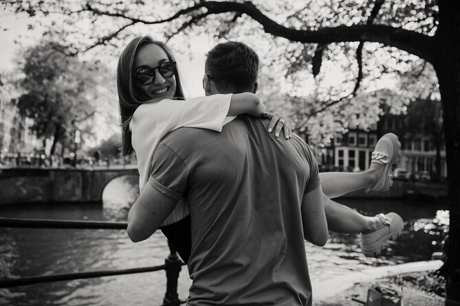 Private Love Story Photowalk Experience - Your Photo Delivery: 60+ Edited Images in 14 Working Days