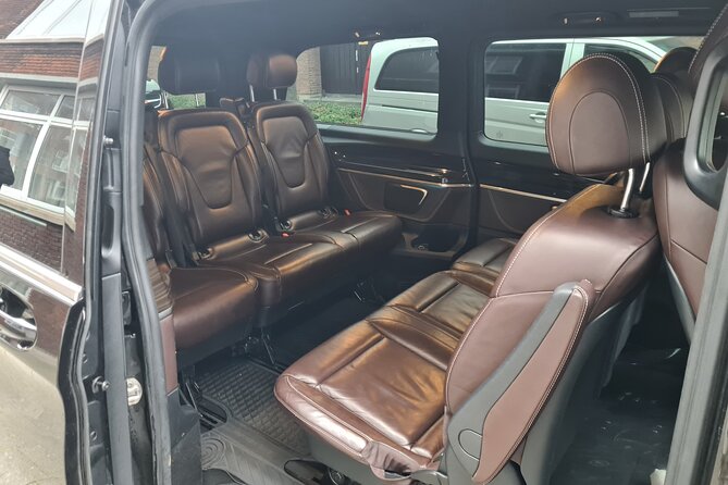 Private Minivan transfer to Rotterdam - Asking for Rotterdam sightseeing ideas once you arrive