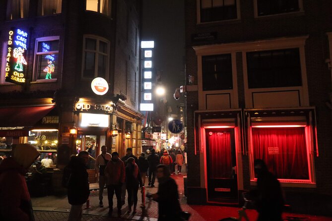 Private red light district & coffeeshop tour with a local - How the Two Hours Play Together: A Day-Friendly Plan