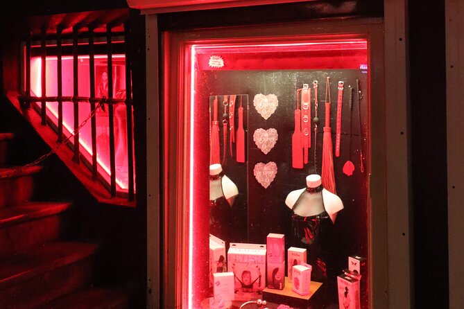 Private red light district & coffeeshop tour with a local - Price and Value: When Private Makes Sense