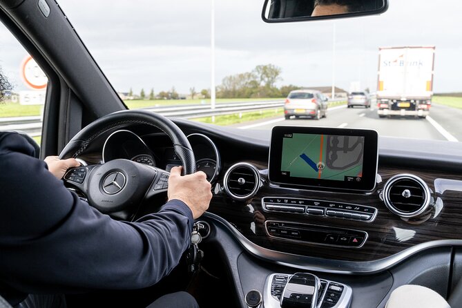 Private Taxi Airport Transfer to or from Schiphol Airport (AMS) - Your return trip to Schiphol: plan for baggage time and breathing room