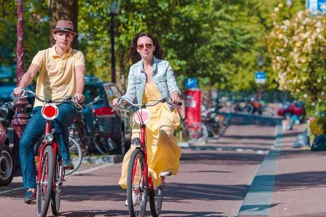 Private Tour Guide Amsterdam with a Local: Kickstart your Trip, Personalized - Begijnhof and t Aepjen for Small-Place Amsterdam Food