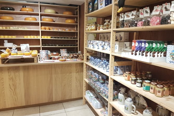 Private Tour of Simonehoeve Cheese Farm and Clog Factory - Price and value for a private hour
