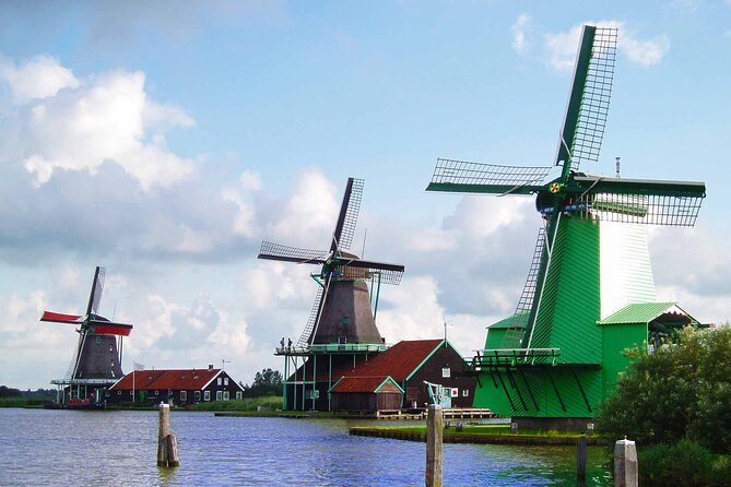 Private Tour to Giethoorn with boat and Zaanse Schans windmills - Lunch Not Included, So You’ll Want a Simple Plan