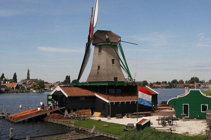 Private Tour to Zaanse Schans (Windmill Village) 4 hrs 1-15 pers - Price and value: when $653.06 makes sense, and when it does not