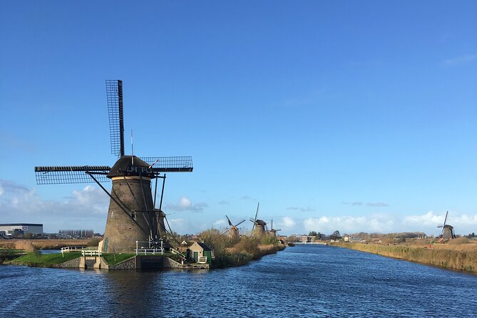 Private transfer between Rotterdam - Amsterdam (incl. Schiphol airport) - The Rotterdam to Amsterdam Transfer That Keeps Your Day Simple