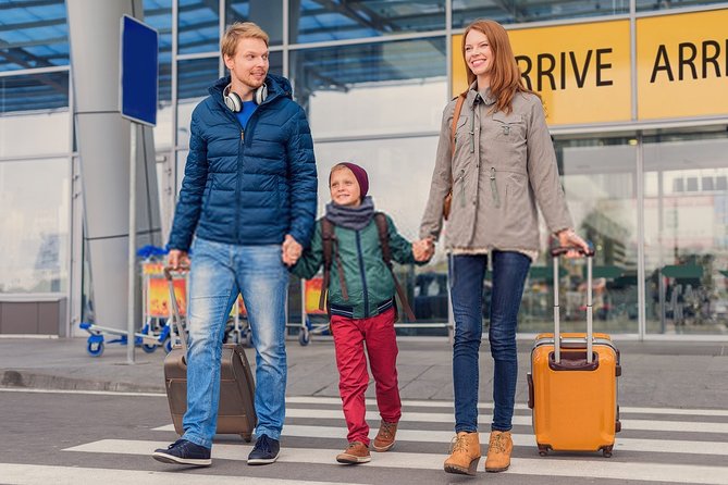 Private Transfer from Amsterdam Airport Schiphol to The Hague - What the pickup feels like: phone contact, vehicle details, then you go