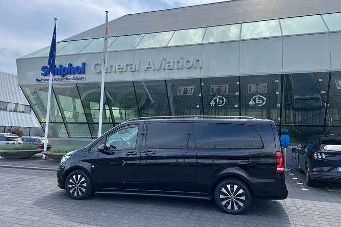 Private Transfer from Amsterdam Schiphol Airport to Amsterdam - Price and value: when $155.65 makes sense