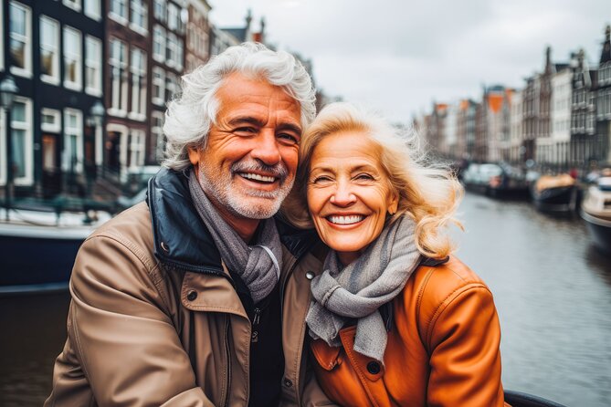 Private transfer from Amsterdam to Rotterdam, 2h Stop in Delft - Delft in 2 hours: canals, 17th century sights, Delft Blue, and Vermeer