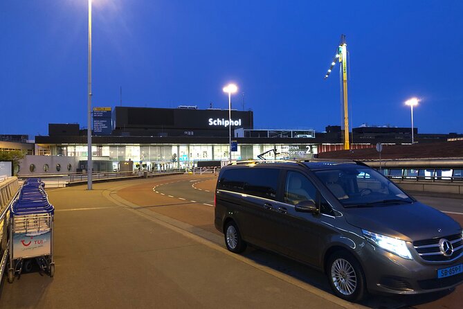 Private transfer from Schiphol airport to The Hague or Delft - Why this Schiphol-to-The Hague transfer is worth paying for