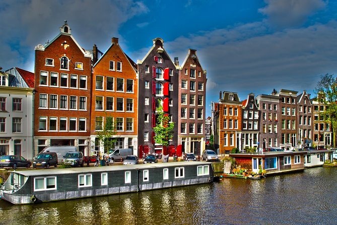 Private transfers from or to Schiphol (AMS) airport Amsterdam - What the Airport Pickup Looks Like in Real Life