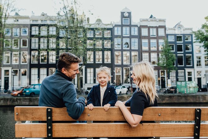 Private Vacation Photography Session with Local Photographer in Amsterdam - What your 1-hour Amsterdam shoot feels like in real life