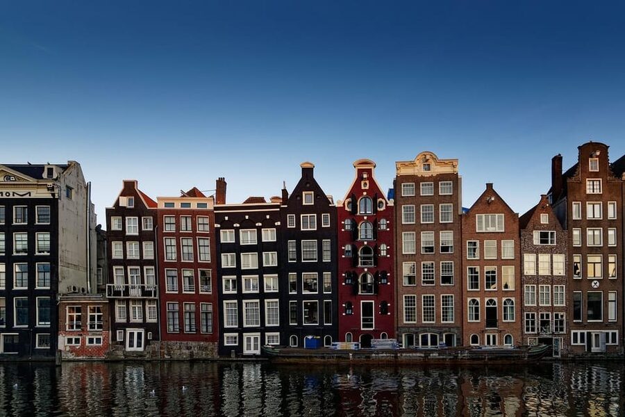 Private Van Gogh Walking Tour through Amsterdam - The Café Break: Apple Pie and Tea or Coffee