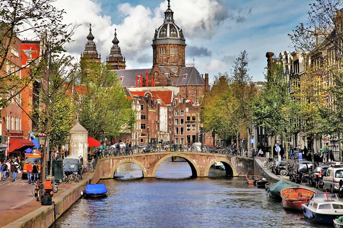 Private walking tour Amsterdam. English or Spanish. - Rembrandt’s footsteps, plus De Waag-adjacent history stops