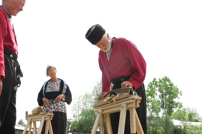 Private Workshop for Wooden Shoe Making in Simonehoeve - Workshop basics: instruction you can actually follow