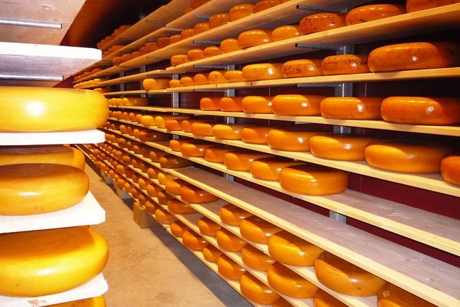 Private Zaanse Schans & Volendam Tour: Windmills, Cheese & Clogs - Zaanse Schans: working windmills, clogs, and cheese that keeps going