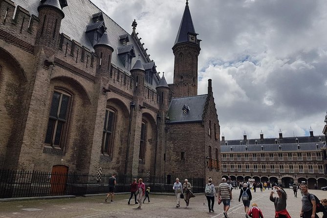 privatetour Delft, The Hague&Rotterdam Kinderdijk from Amsterdam - Koninginnenhoofd and Hotel New York: maritime heritage with river views