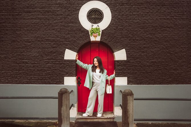 Professional Amsterdam Photo Shoot - Adding Context: Amsterdam History Without the Lecture Mode