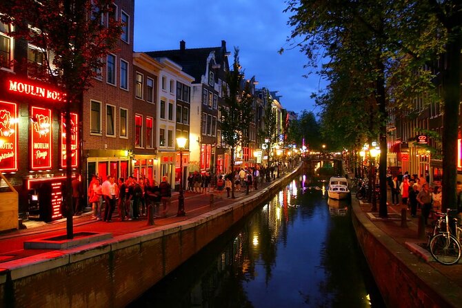 Red Light District Primetime Private Tour for 18+ Only - Beurs van Berlage: history in stone, plus a cultural stop that changes the mood