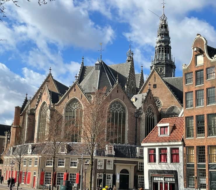 REDKULT: Red Light District & Historical City Center - What the walking style feels like in a group of 10