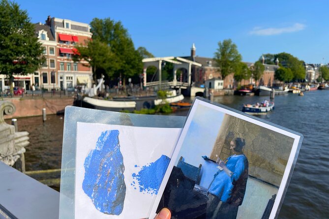 Rembrandt & Van Gogh Amsterdam walking experience - How the guide connects paintings to streets, with pictures and smart pacing