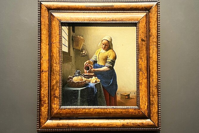 Rijksmuseum Guided Tour, private local Dutch guide - Outside Pierre Cuypers, Before the Art Even Starts