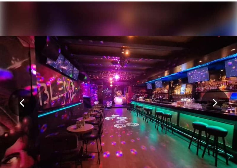 Rockstar for an hour: VIP DJ workshop in a real club - Meet DJ Erik: Teaching You on Club Gear, Not Theory