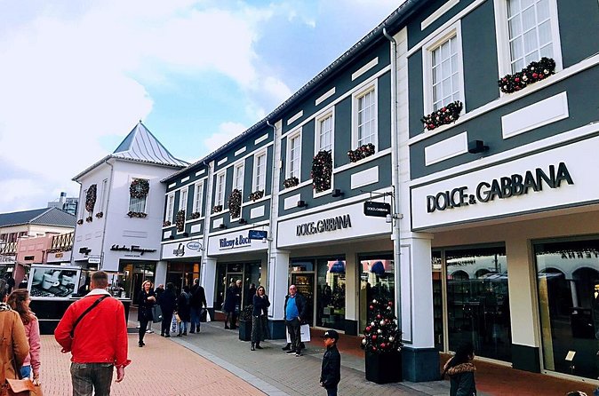 Roermond Designer Outlet Day Trip Incl. Extra Discount Voucher - Discounts and tax refund: how to maximize what you bring
