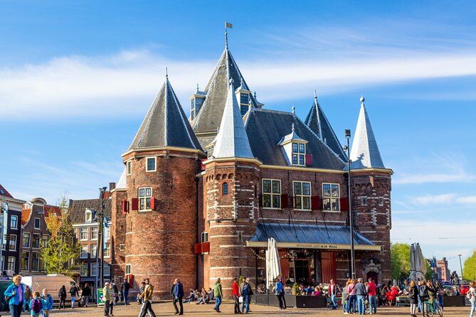 Romantic Amsterdam: Fairytale or Tragedy? Self-Guided PuzzleQuest - City Hall to Staalmeestersbrug: how the clues shape your walk