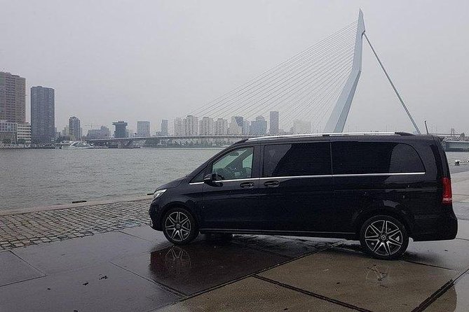 Schiphol Airport Private Transfer to Amsterdam with Meet & Greet - Schiphol Meet-and-Greet: Finding Your Chauffeur in the Main Hall