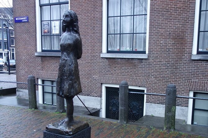 Self-Guided Audio Tour Holocaust Series: The Jewish Quarter - Should you book Holocaust Series: The Jewish Quarter?