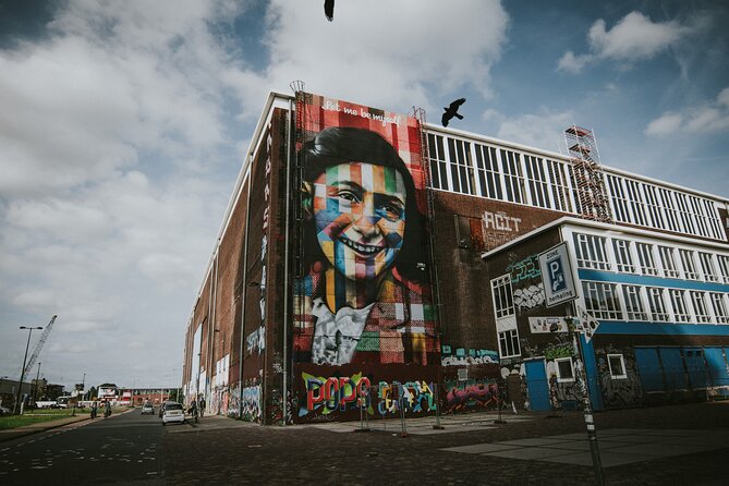 Self-Guided Audio Tour Holocaust Series: The Jewish Quarter - From Verzetsmuseum Amsterdam to the Auschwitz Monument area