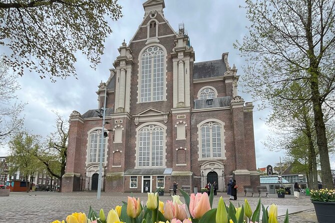 Self Guided City Tour in Amsterdam - Amsterdam Tulip - Stop-by-Stop Walk: Rembrandtplein to De Wallen (and Beyond)