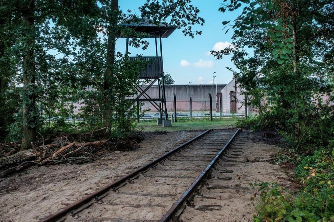 Small Group Tour to Nazi WWII concentration camp from Amsterdam - Nationaal Monument Kamp Vught: What You’ll Actually See