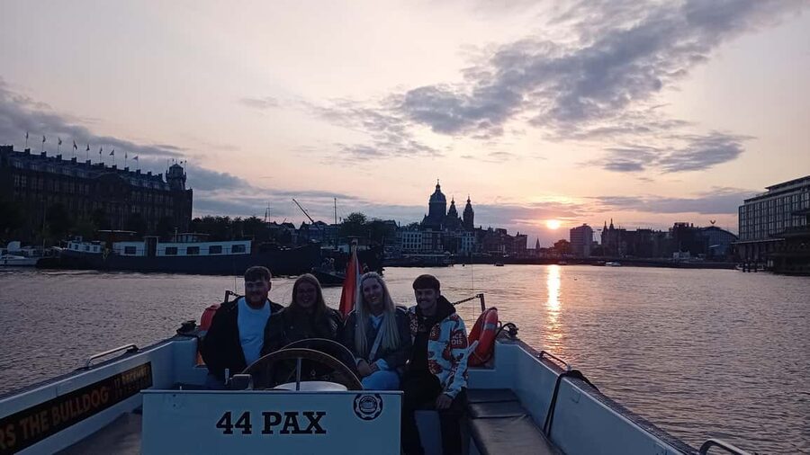 Smoke & Boat Amsterdam - The Official 420 Canal Cruise - Should you book Smoke and Boat Amsterdam?