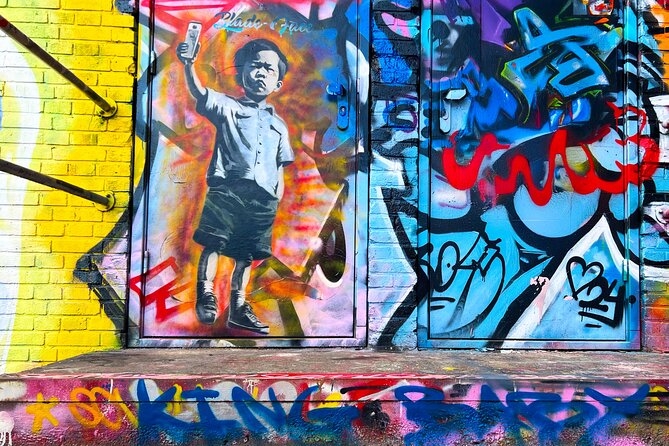 Street Art Walking Tour, private local Dutch guide - Stop 4: Grachtengordel-West canal ring and big names like Space Invader