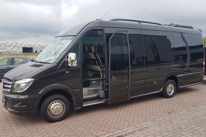 Taxi minibus Transfer Amsterdam Hotel to cruise port Amsterdam - On-board Comfort: Air Conditioning, WiFi, and Water