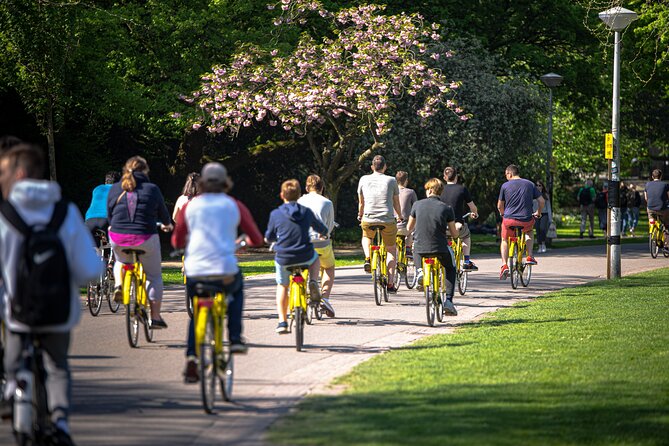 The Original Bike Tour of Amsterdam Highlights and Hidden Streets - Local Bike Reality: You’ll Feel Amsterdam Take Cycling Seriously