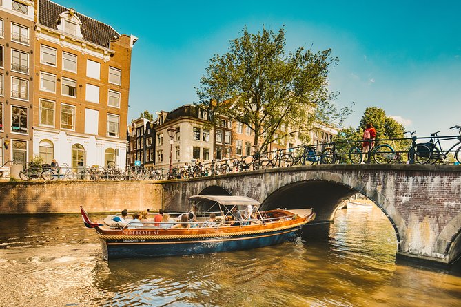 The Ultimate Amsterdam Canal Cruise - 2hr - Small Group with Drinks & Snacks - Meeting on time, finding the dock, and rolling with weather