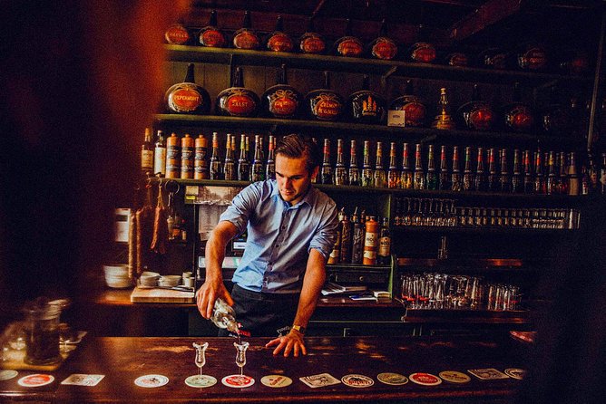 The Ultimate Craft Beer Adventure in Amsterdam! - Proeflokaal Arendsnest, 52 local craft beers on tap and smart pairings