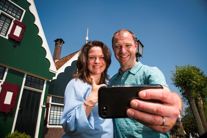 The Ultimate Zaanse-Schans Private Day Trip - Getting to Zaanse Schans: Amsterdam Centraal meeting point and train basics