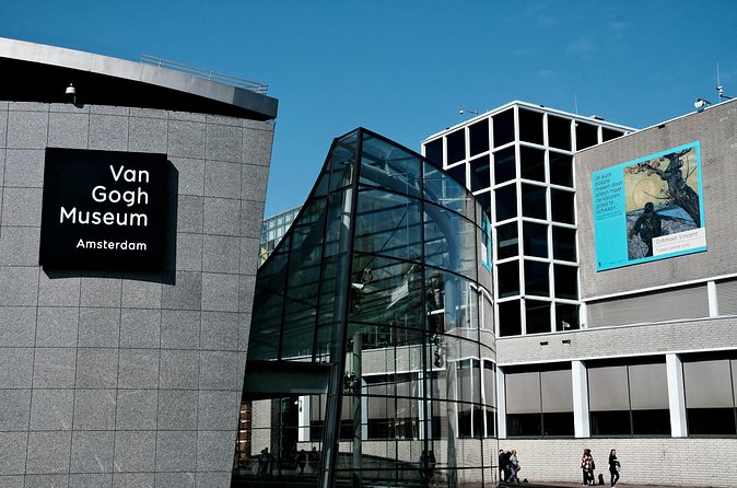 Van Gogh Museum Amsterdam Entry with Optional Audio Guide - Lockers, bags, and avoiding the last-minute scramble