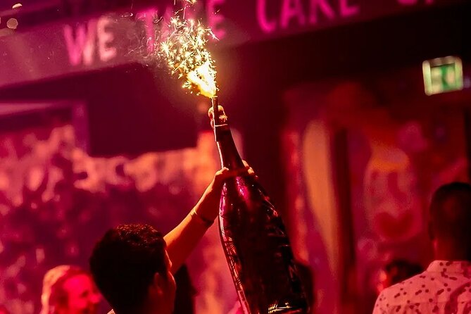 VEGAS Dazzling Variety Dinner Show in Amsterdam - Practical Tips for a Smooth Night in Amsterdam