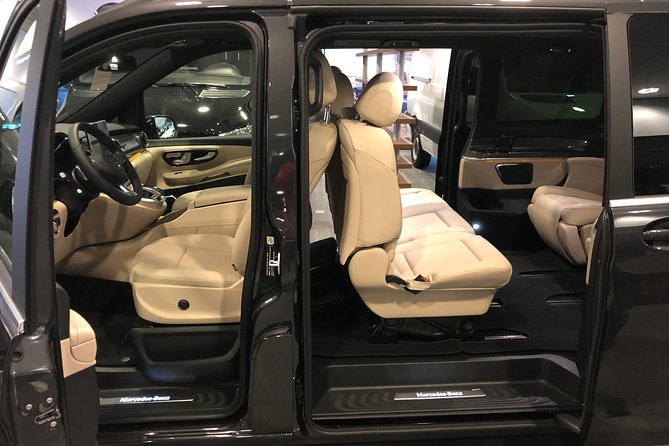 VIP Transfer from Schiphol Airport to Amsterdam City or Back to the Airport - Returning to the airport: a calmer start for your next flight