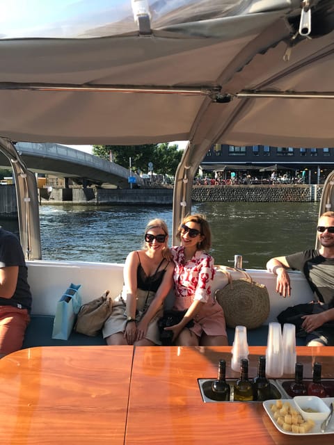 Visit Amsterdam by Boat with a French Guide (french) - Entrepotdok: the stretch that makes 1h30 feel longer than 90 minutes